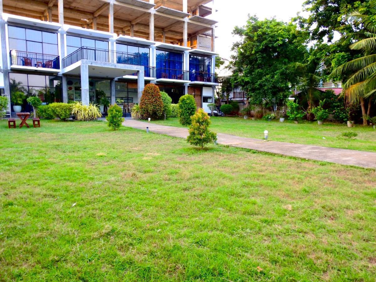 Aqua Marine Beach Hotel Kalkudah  Zewnętrze zdjęcie